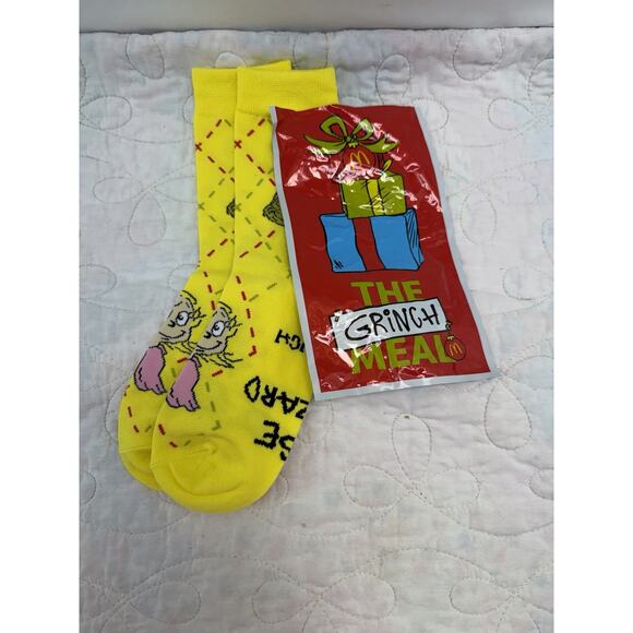 McDonald's 2025 The Grinch Socks Yellow New Opened Pkg Unisex - Picture 3 of 4